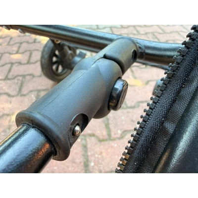 Oryginalny stelaż podnóżka z mechanizmem regulacji do wózka Baby Design Look Air – część używana